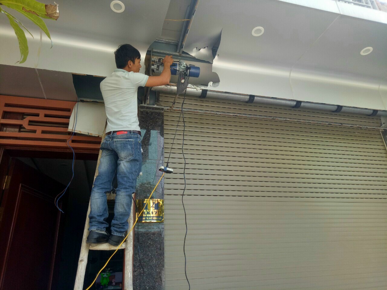 dich vu sua motor cua cuon tai nha uy tin sua motor cua cuon tai nha