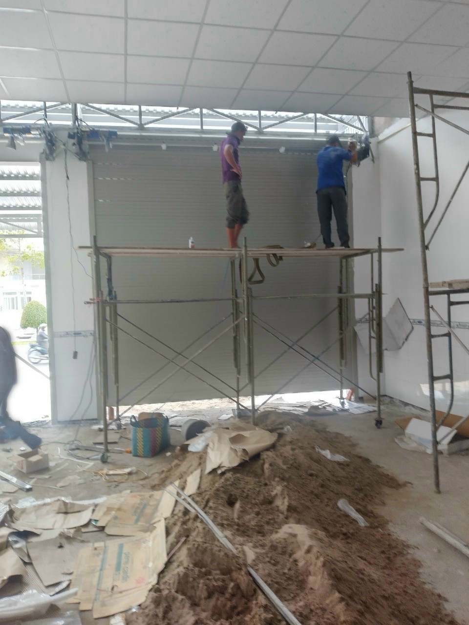 sua cua cuon quan tan binh uy tin cam ket chat luong sua cua cuon quan tan binh