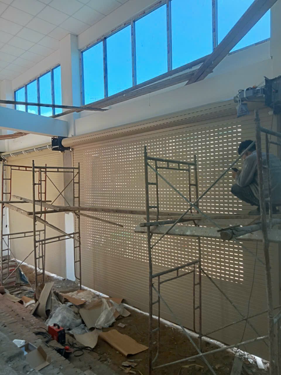 sửa cửa cuốn quận bình tân nhanh chóng sửa cửa cuốn quận bình tân chất lượng cao