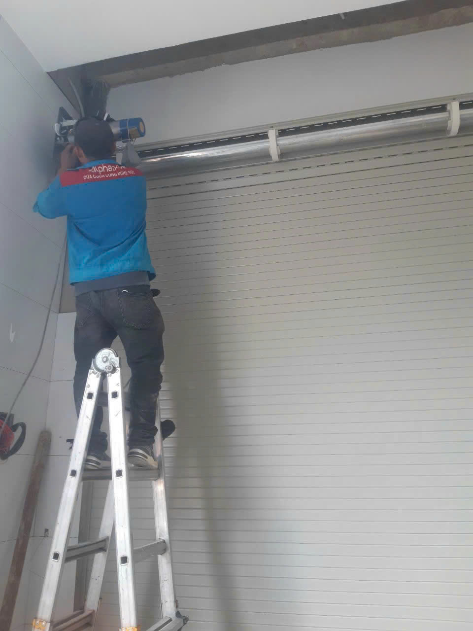 sửa cửa cuốn chuyên nghiệp sửa cửa cuốn uy tín