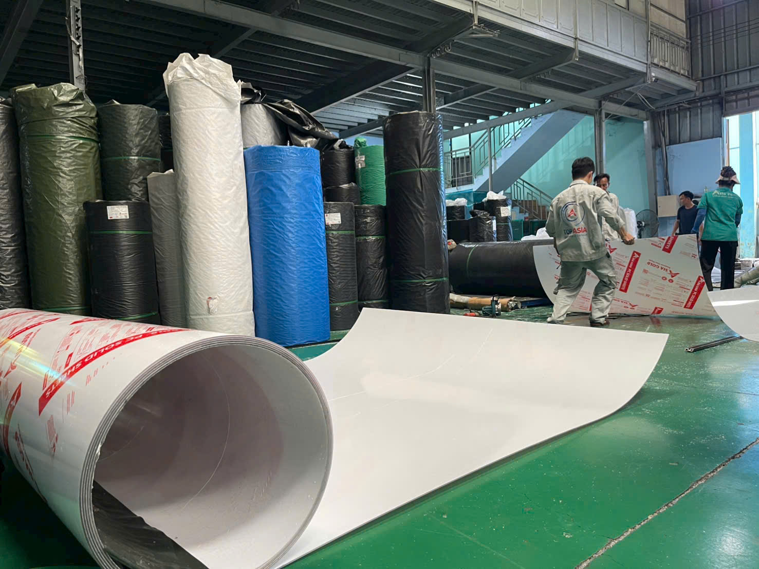 kho hàng tấm poly tại tây ninh kho tấm poly giá rẻ