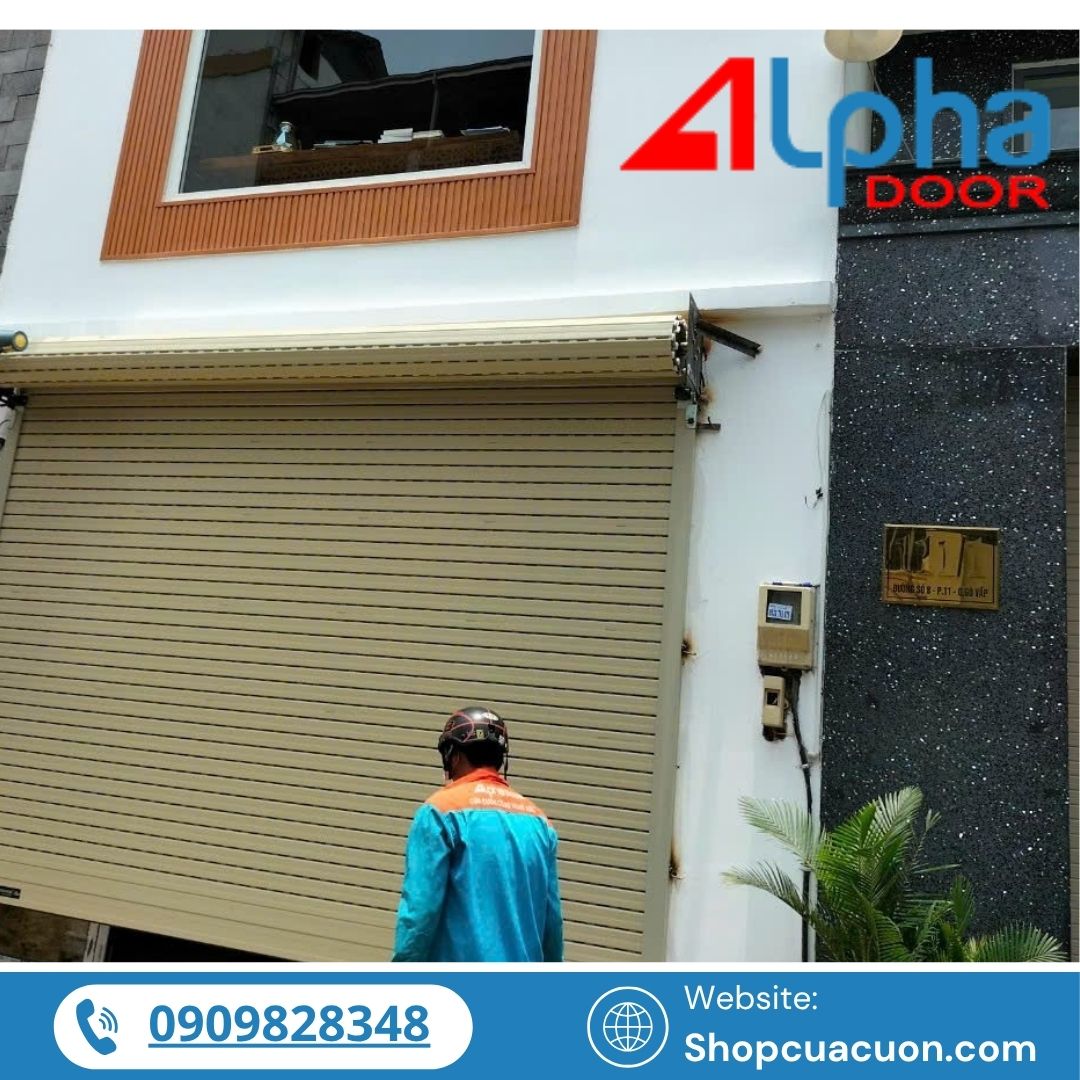 Hiện nay, cửa cuốn Austdoor và cửa cuốn Mitadoor là hai thương hiệu lớn nhất tại thị trường Việt Nam trong lĩnh vực cửa cuốn tự động.