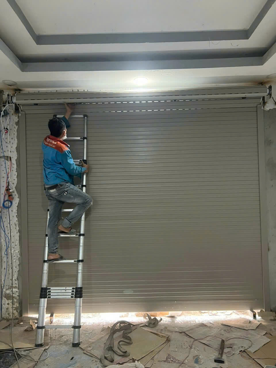 Lắp đặt cửa cuốn Đức giá từ 850.000đ/m2